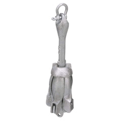 attwood flukes hooked into rocky bottom demonstrating reliable grip