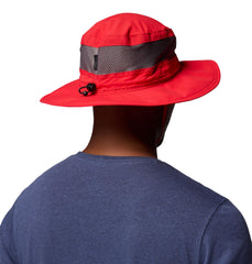 Columbia Bora Bora III brim and label detail highlighting UPF 50 protection and fabric