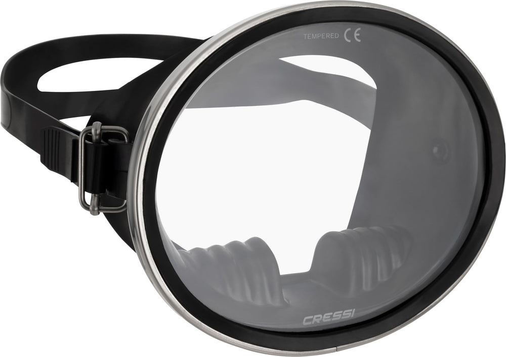 CRESSI Pacifico front view showing oval tempered-glass lens and classic frame, clear vision benefit
