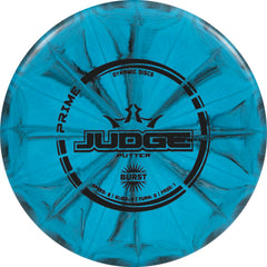 D·D DYNAMIC DISCS close-up of Judge beaded rim highlighting stable finger placement and control