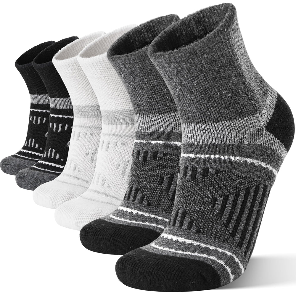 EBMORE ankle socks front view showing pair and color contrast, comfortable fit