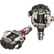 FAVERO Assioma PRO MX-1 front view showing pedal body and cleat interface for effortless installation
