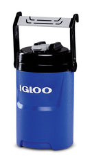 Igloo Laguna Pro chain link hooks hung on fence for hands-free convenience
