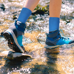 Jeyiour waterproof membrane detail illustrating water resistance and dryness