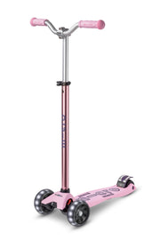 Micro Maxi Pro front profile showing stable three-wheel design and smooth ride