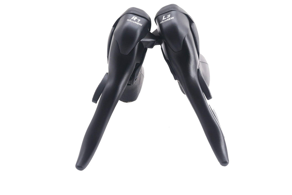 Micronew front view of STI levers showing ergonomic shape and reliable braking