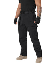 NATUVENIX front view showing clean cargo profile and comfortable fit