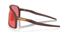 Oakley Sutro frame detail with Unobtainium nosepads for secure sweat-resistant grip