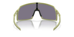 Oakley Sutro S worn by urban cyclist demonstrating peripheral coverage and protection