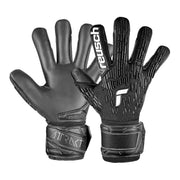 Reusch Attrakt front view showing grip and sleek black design benefit control