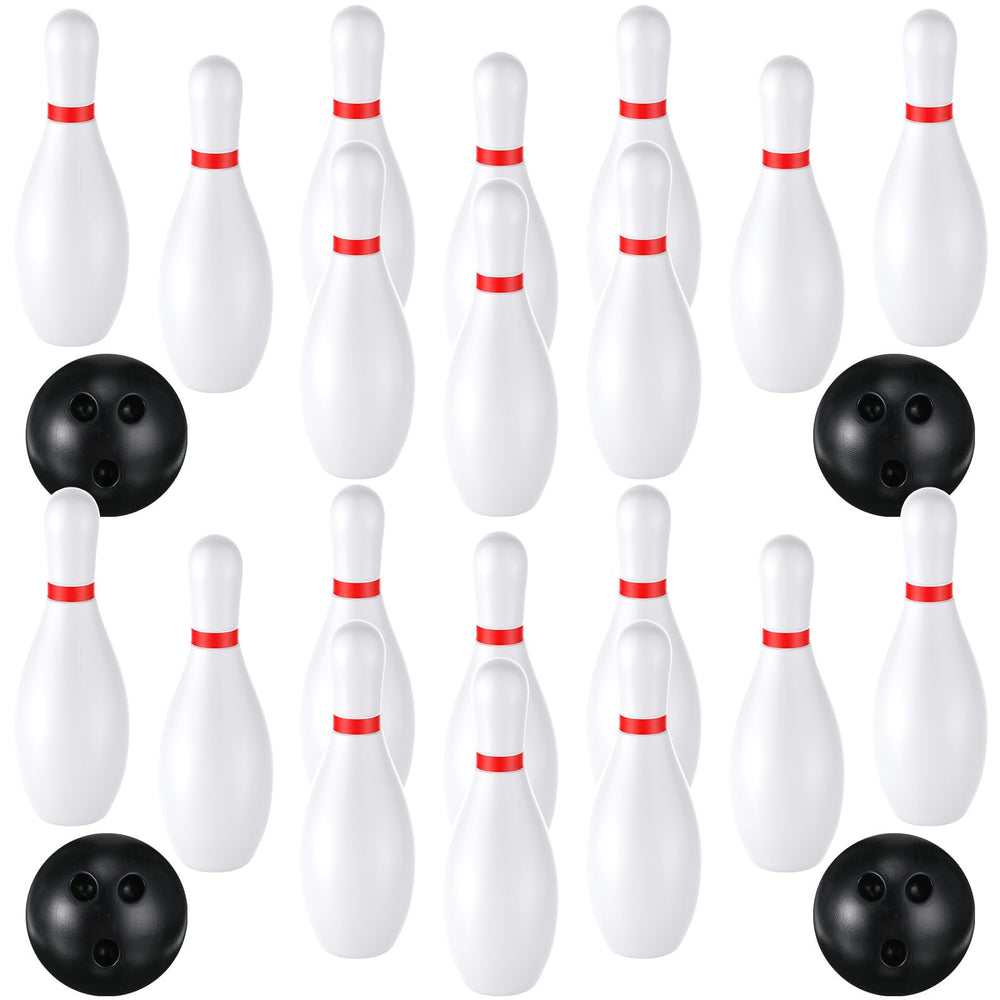RoundFunny front packaging showing two complete bowling sets and included accessories