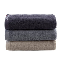 rsmon front packaging showing three gym towels and accessories, practical bundle