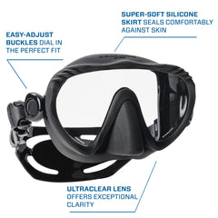 SCUBAPRO Ghost buckle and push-button strap for quick adjustment and removal