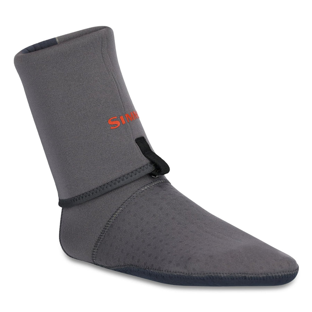 Simms Anvil XL front view showing neoprene fit and comfort