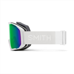 SMITH Blazer close-up of cylindrical Carbonic-x lens highlighting clarity benefits