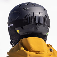 SMITH Nexus vents and AirEvac integration showing airflow that reduces goggle fog