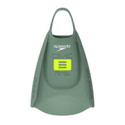 Speedo front view showing fins and branding, highlighting quick on/off benefit