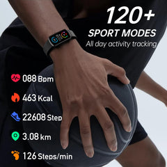 Sunorshop on wrist during run showing live metrics and workout focus
