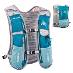 TRIWONDER front view showing pockets and slim profile for quick access