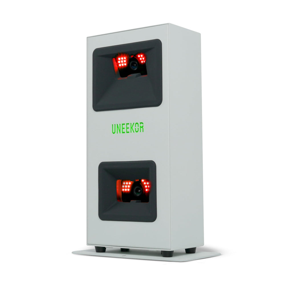 Uneekor front view showing compact launch monitor and ready-to-use benefit