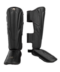 Venum Impact Evo side profile highlighting anatomical shape and mobility benefit