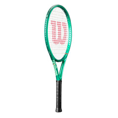 Wilson Blade V10 close-up of 16x19 strings highlighting spin potential