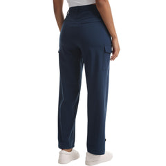 zsenoxaxi woman hiking in capris demonstrating mobility and comfort benefit