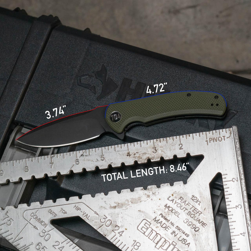 704 Gear reversible pocket clip detail showing left-right carry flexibility and discreet pocket fit