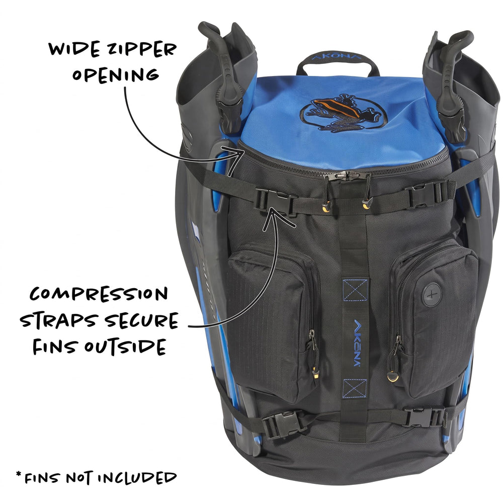 AKONA Globetrotter lower compartment with AKONA Pro Regulator Bag fit for protection