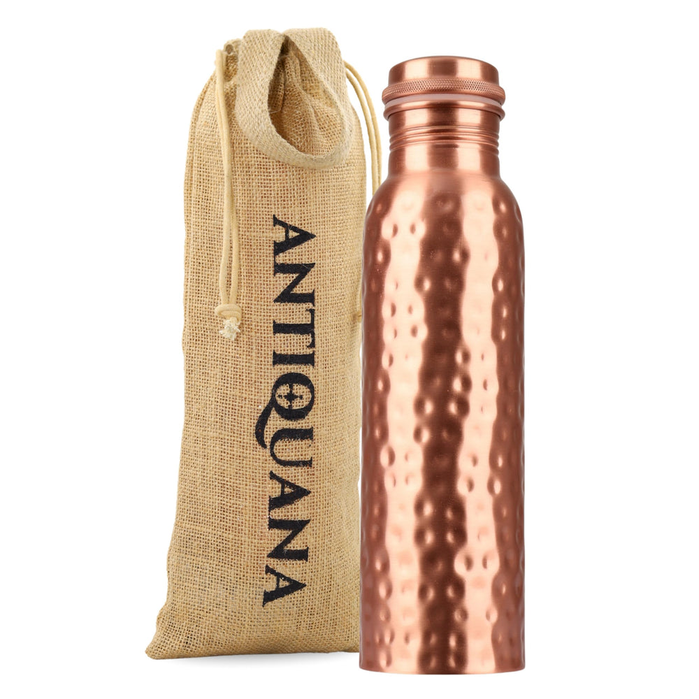 ANTIQUANA front view of hammered copper bottle showing elegant design benefit