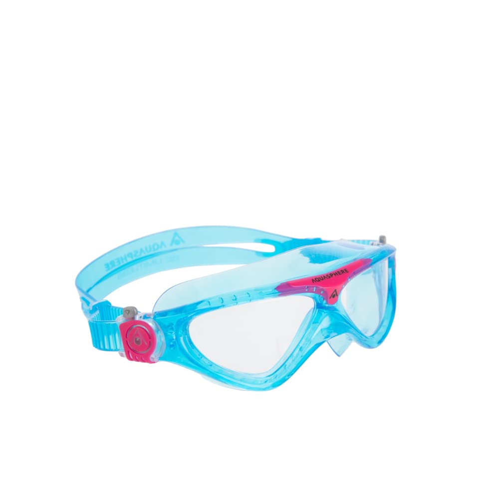 Child wearing Aqua Sphere Vista Jr in pool, wide field of vision boosts confidence