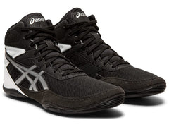ASICS Matflex 6 GS side close-up showing synthetic overlays for durable reinforcement