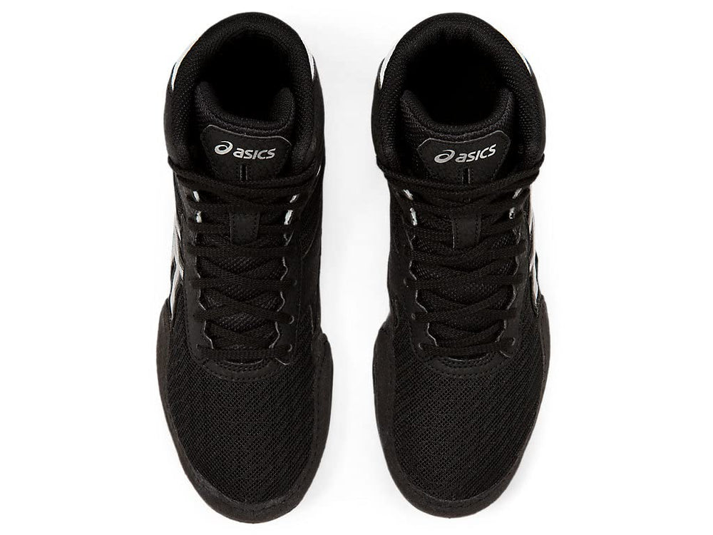 ASICS Matflex 6 GS toe overlay detail demonstrating abrasion resistance and protection