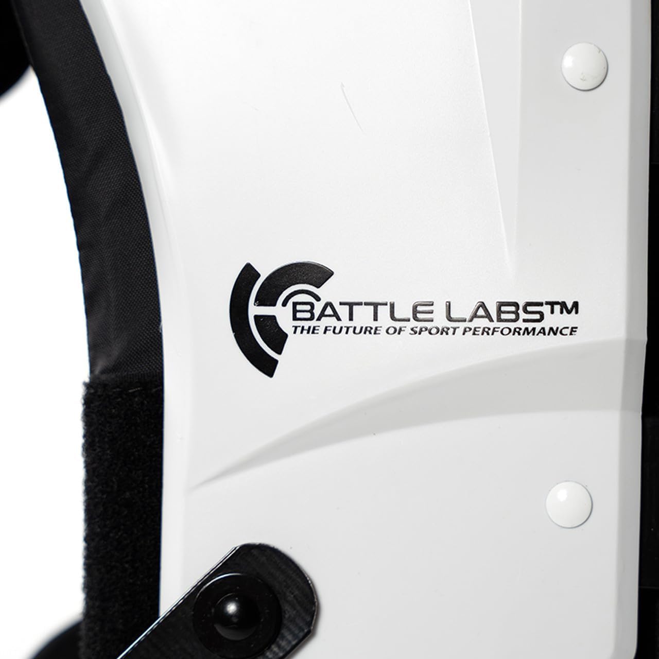Battle Defender articulating chassis open to show mobility-focused design benefit