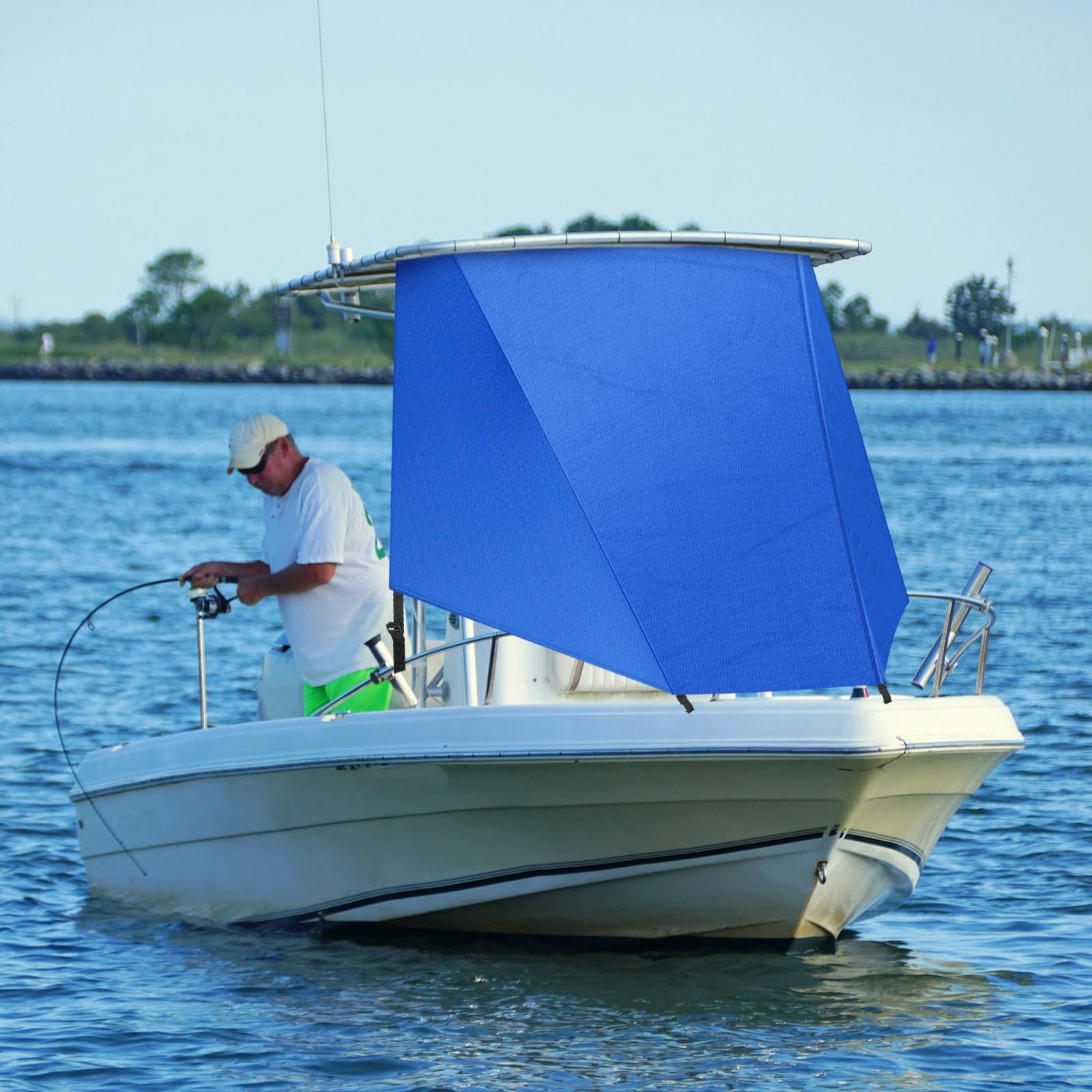 BBTO lifestyle shot at beach showing portable shade for outdoor comfort