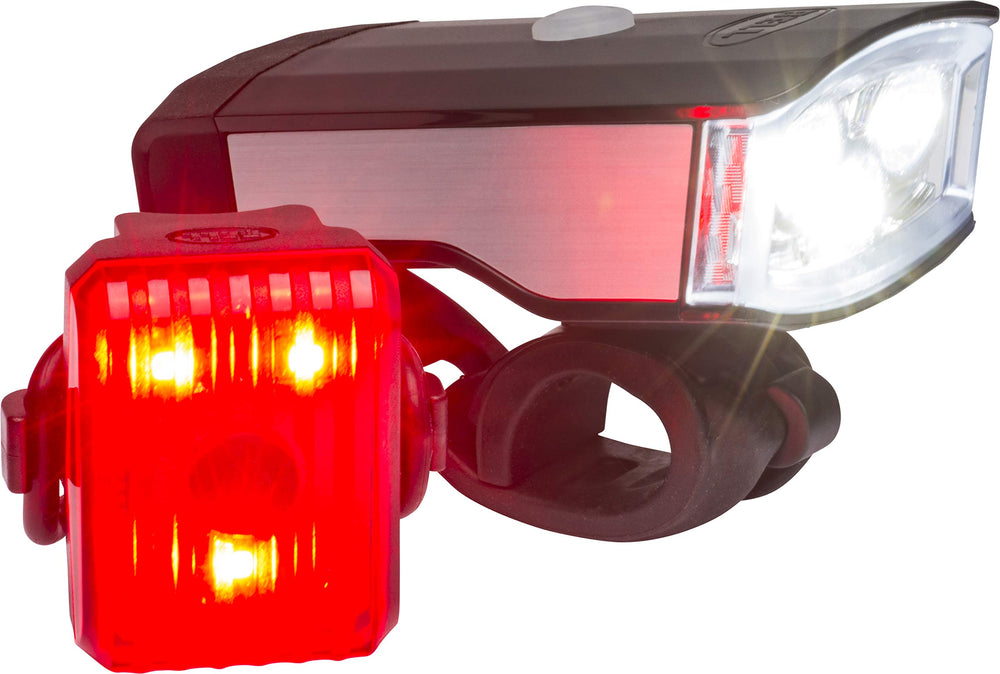 BELL Lumina 900 taillight close-up displaying 20-lumen rear visibility for safety