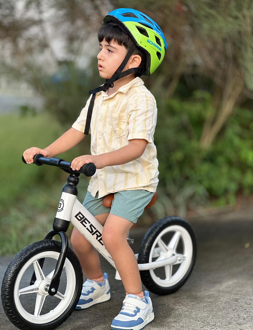 besrey assembled side profile showing overall design for easy use