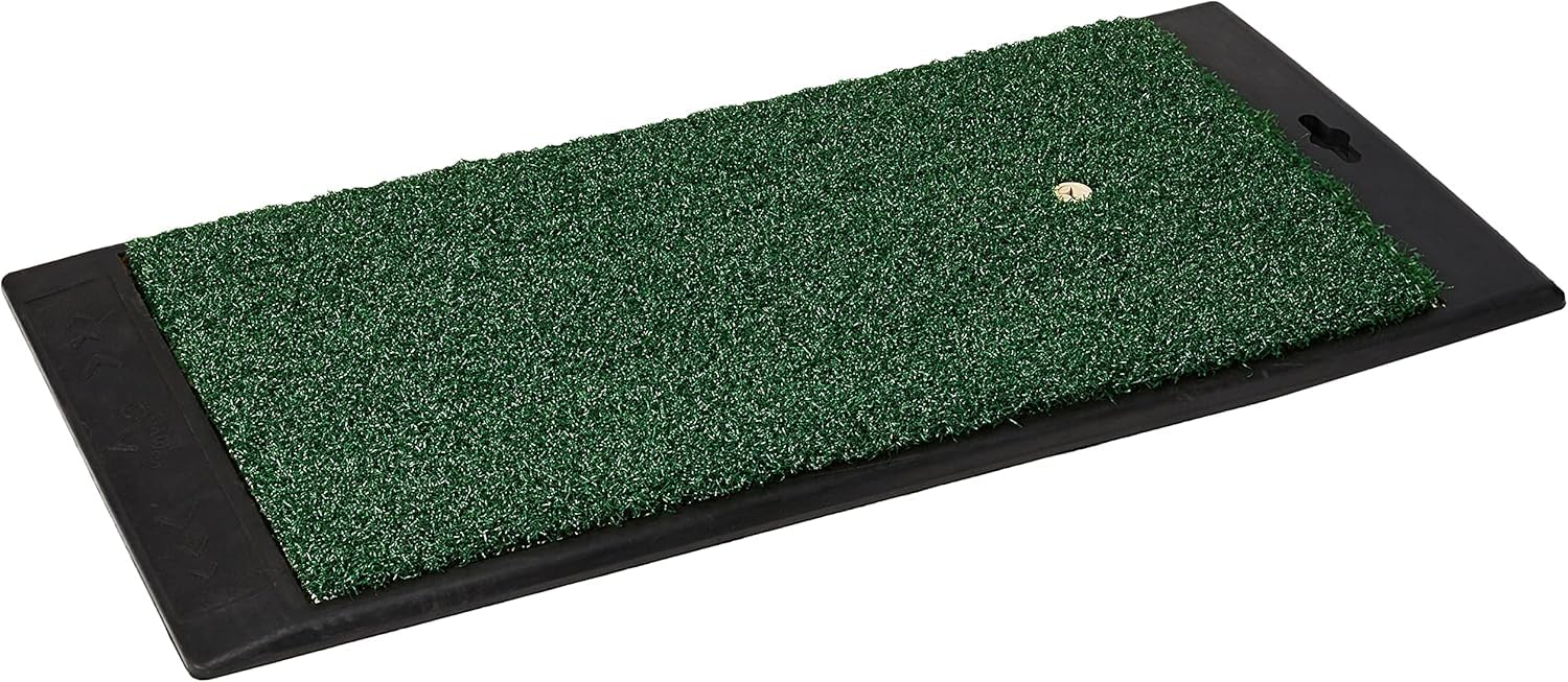 Izzo Callaway mat front view showing realistic turf and stable design benefit