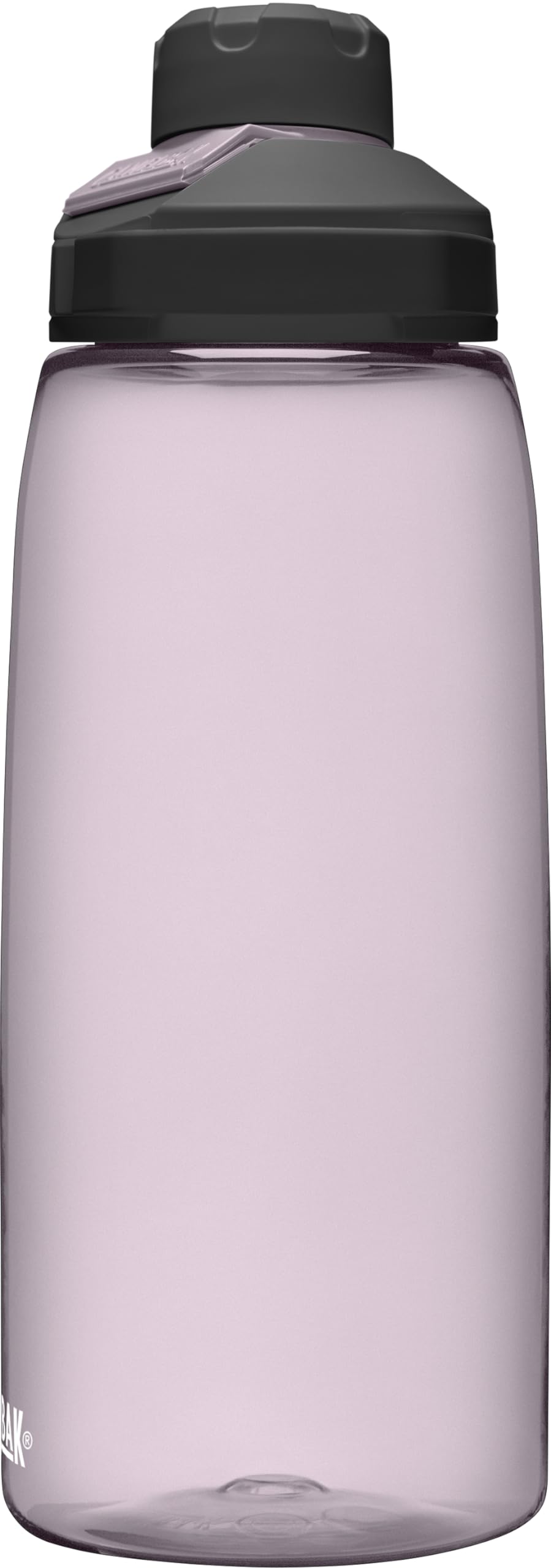 CamelBak Chute Mag on a runner demonstrating reliable leak-resistant hydration during activity