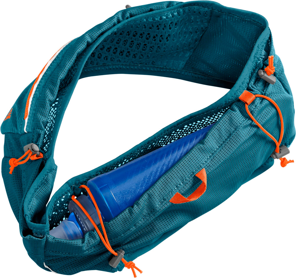 CamelBak Ultra breathable 3D Micro Mesh back panel for comfort and airflow