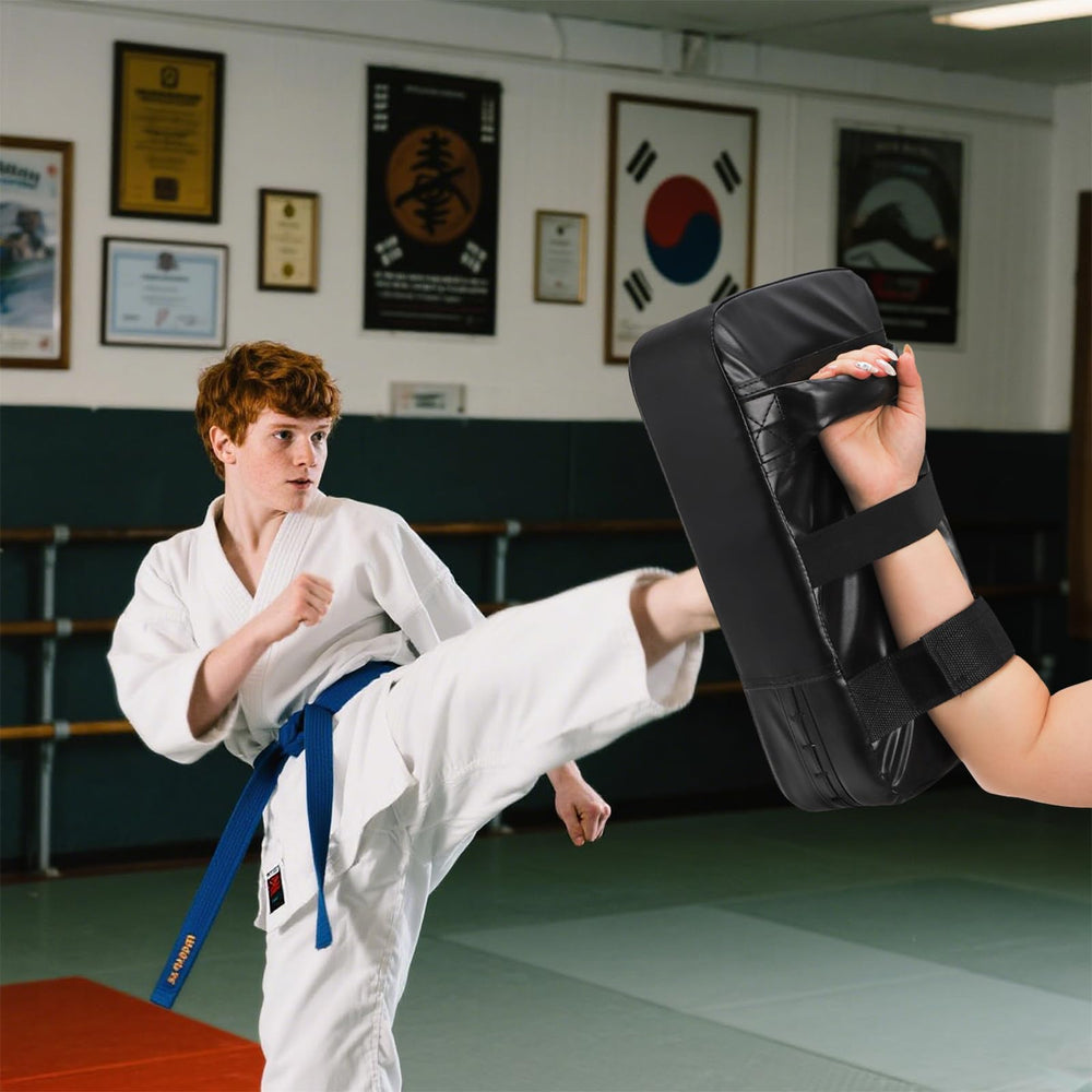 Cididu size comparison with hand holding mitt, shows ergonomic fit advantage