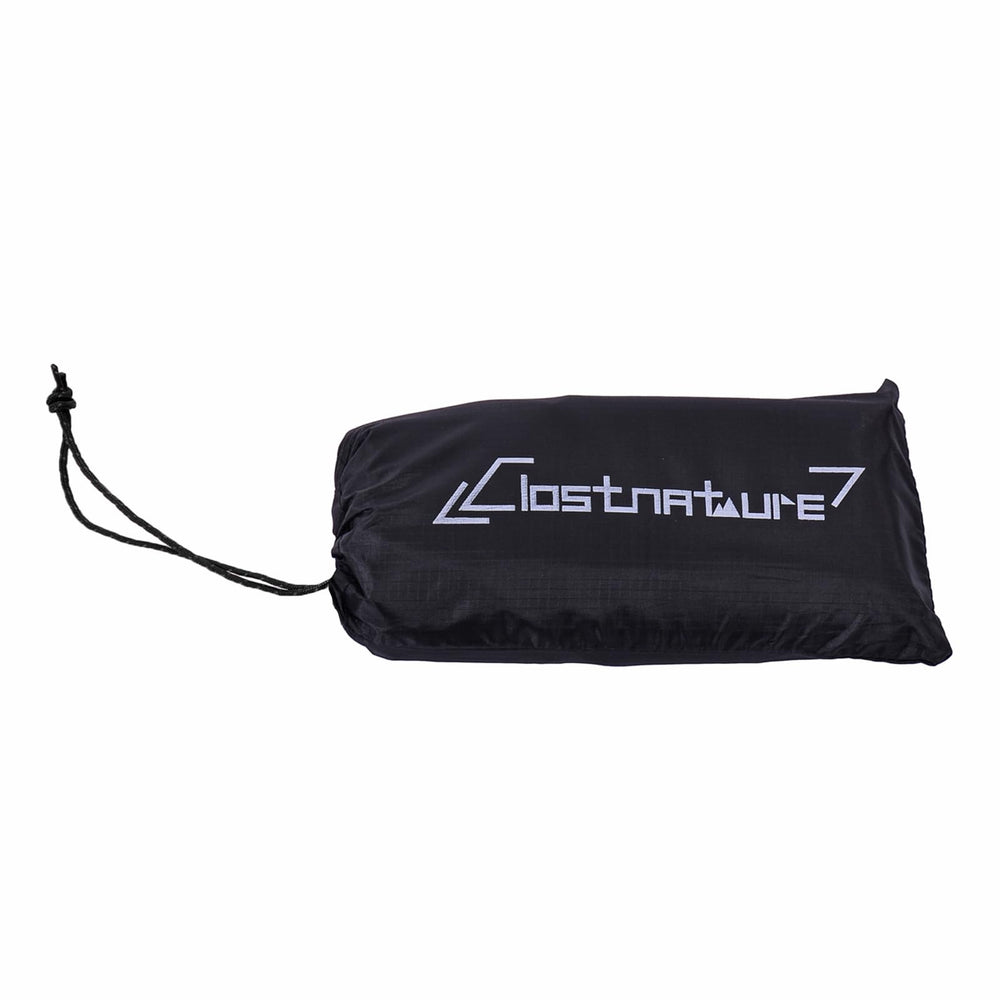 Clostnature tarp used as picnic mat on beach keeping gear clean