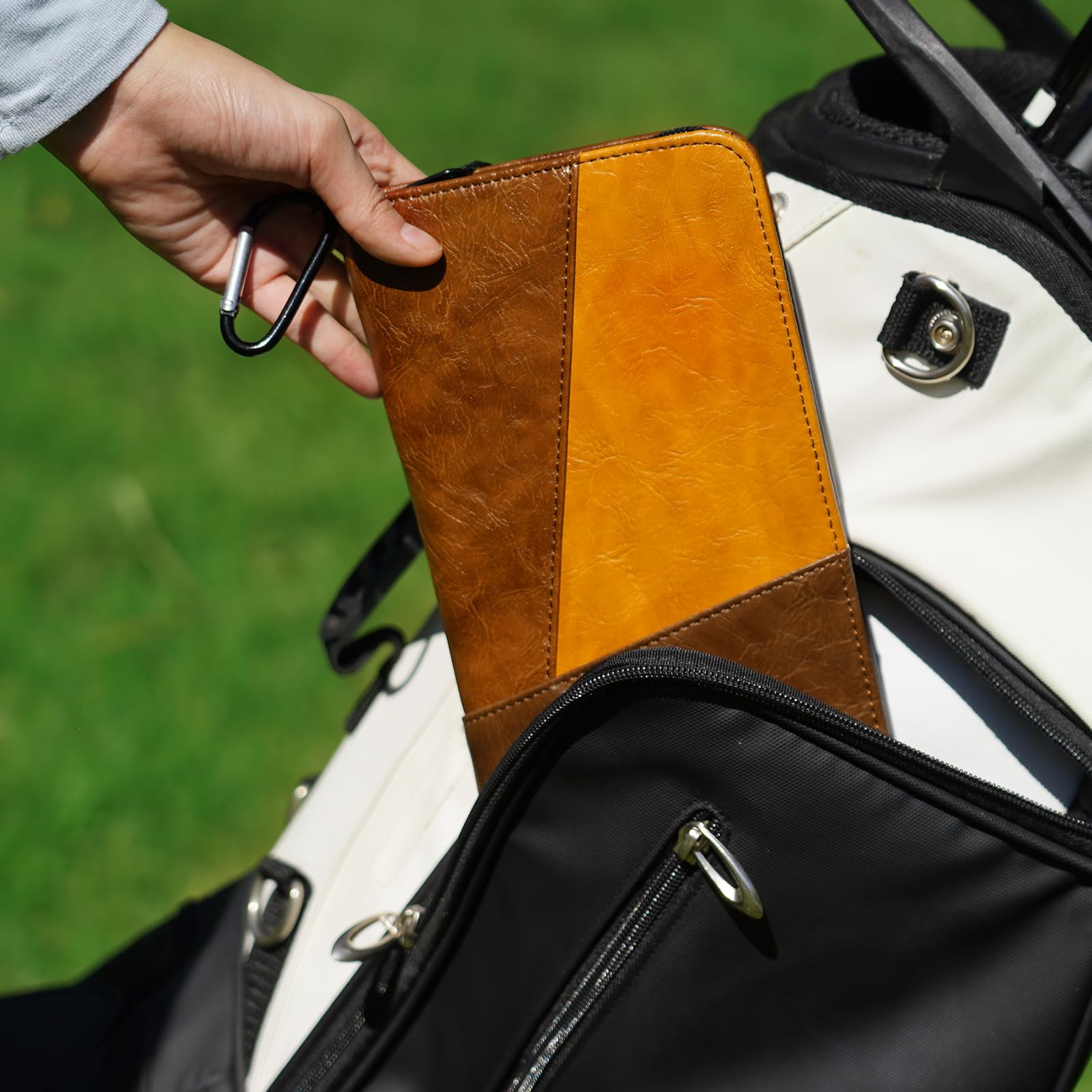 CRAFTSMAN GOLF interior pocket open with tees and markers for tidy storage