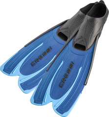 Cressi Agua foot pocket close-up highlighting soft self-adjusting fit