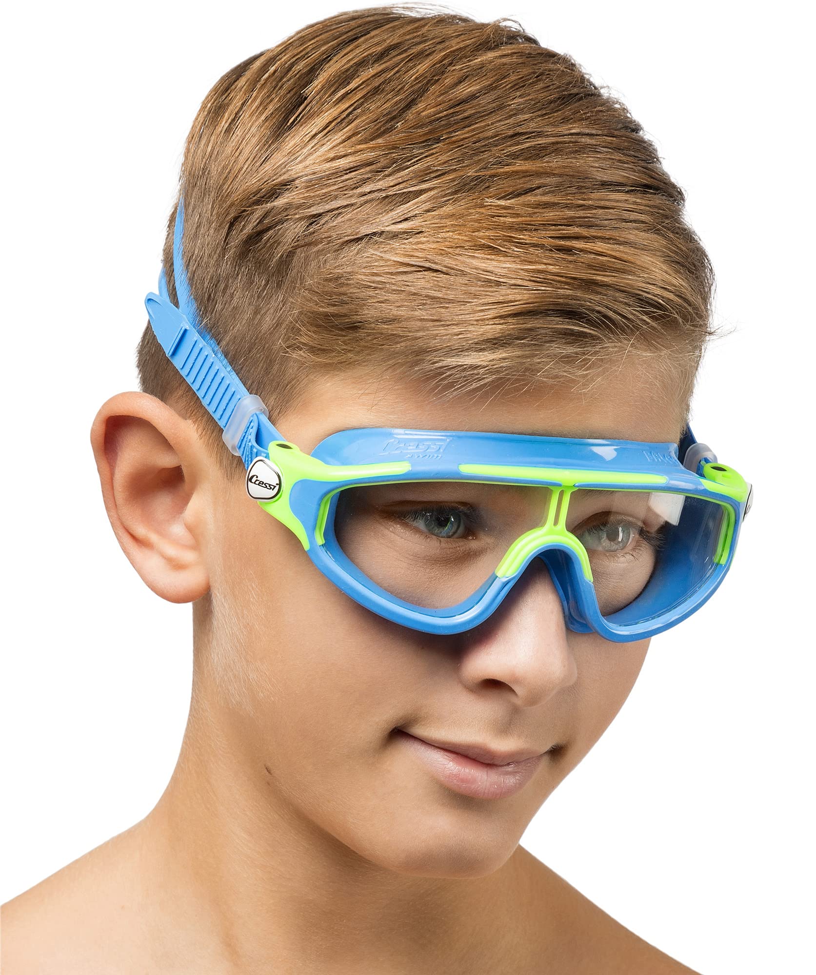 CRESSI Baloo on child in pool showing wide view visibility and confidence while swimming benefit
