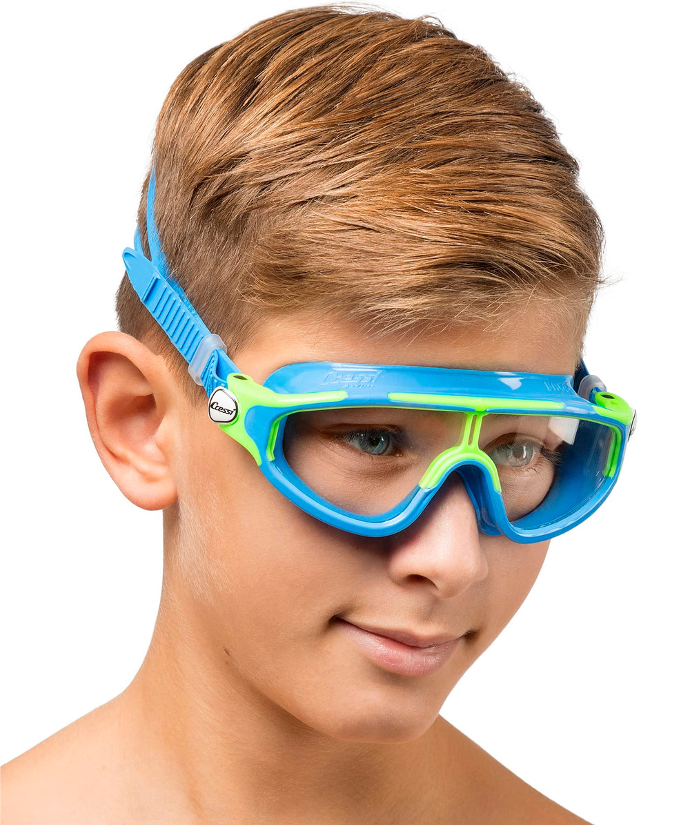 CRESSI Baloo on child in pool showing wide view visibility and confidence while swimming benefit