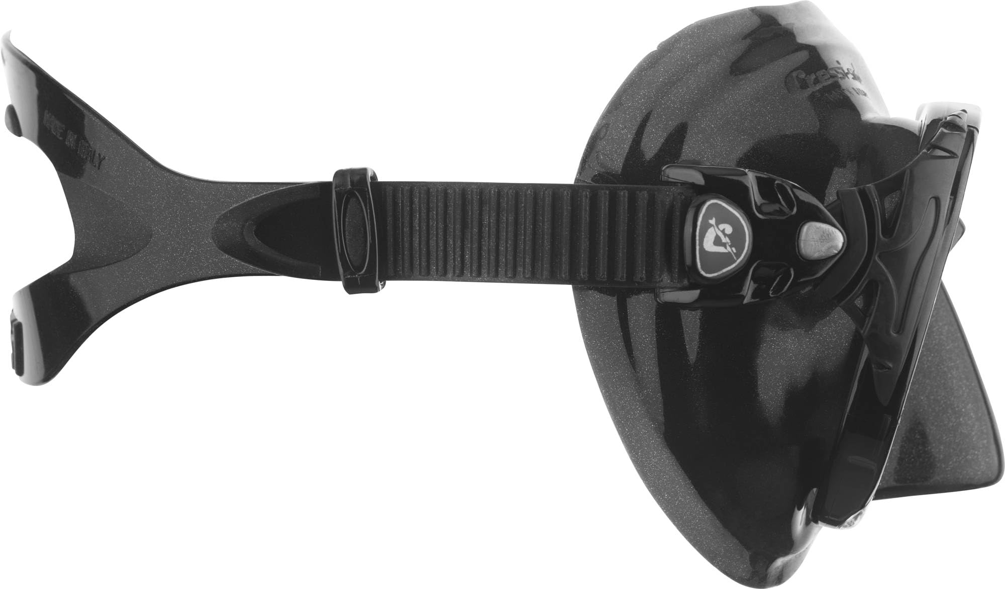 Cressi Big Eyes Evolution angled lenses showing improved downward visibility benefit