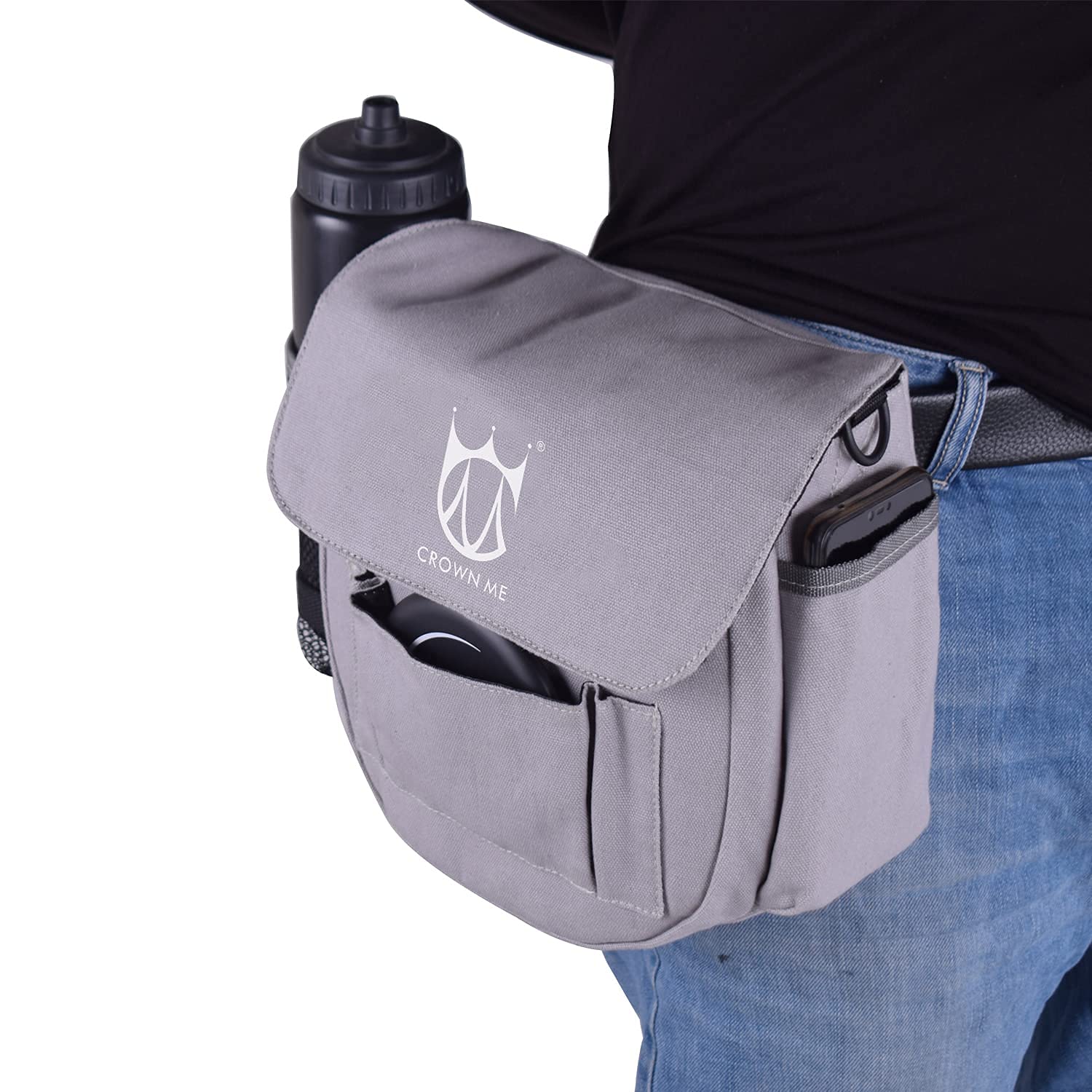 CROWN ME carry bag front pocket with bottle showing organized on-course storage