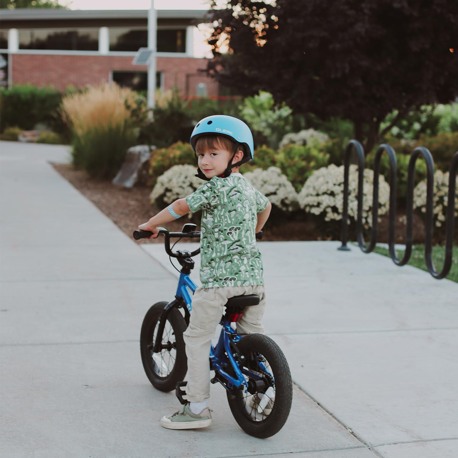 cubsala seat adjustment and quick-release clamp for growing child fit