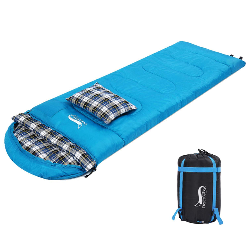 DESERT & FOX front view of sleeping bag showing full envelope and zipper, comfortable sleep